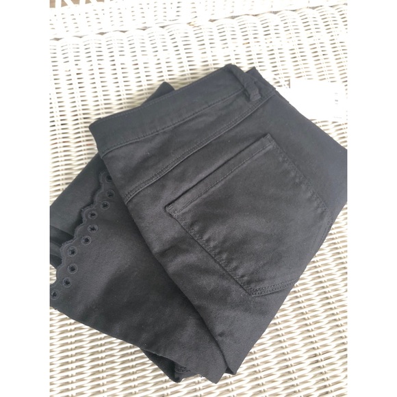 Scalloped hem jeans - Picture 13 of 15